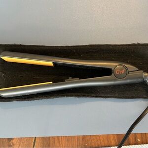 CHI Ceramic 1” Hair Straightener with Case